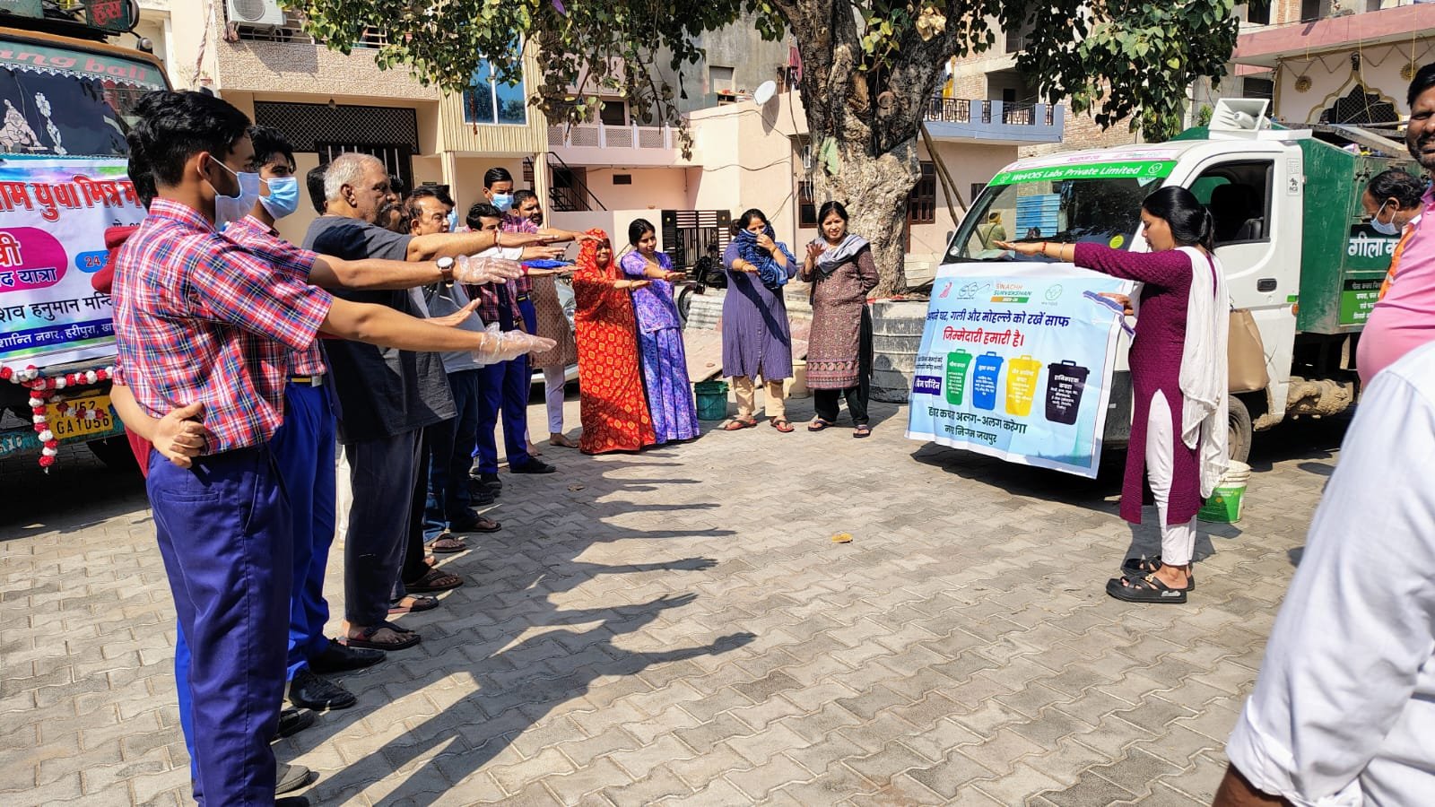 स्वच्छता जनजागरूकता अभियान: वार्ड 44 में घर-घर पहुंची निगम टीम